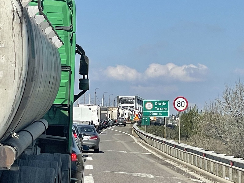 Minivacanța de 1 mai, cu același final: Cozi kilometrice pe A2, în zona podului peste brațul Borcea