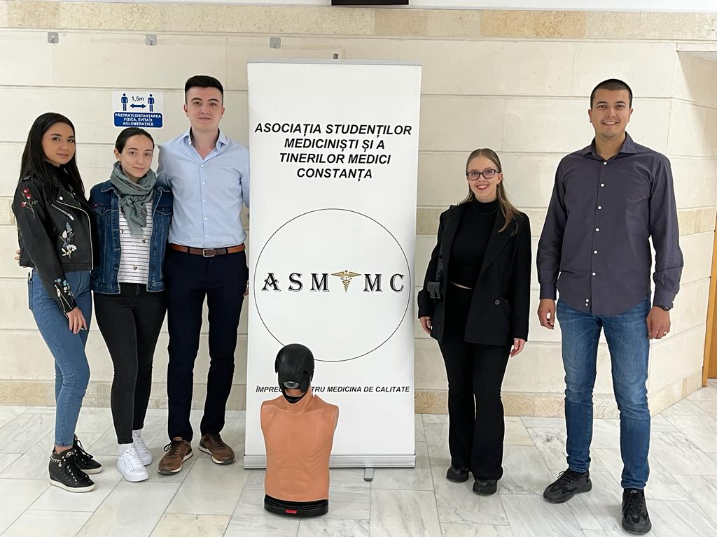 Asociația Viitorul Orașului Tău susține activitatea Asociației Studenților Mediciniști și a Tinerilor Medici Constanța A achiziționat și donat un bust de resuscitare