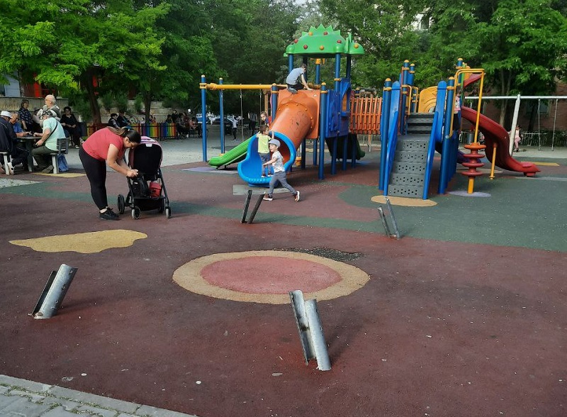 Primarul Vergil Chițac vrea mai mulți bani din visterie pentru reabilitarea locurilor de joacă din municipiu