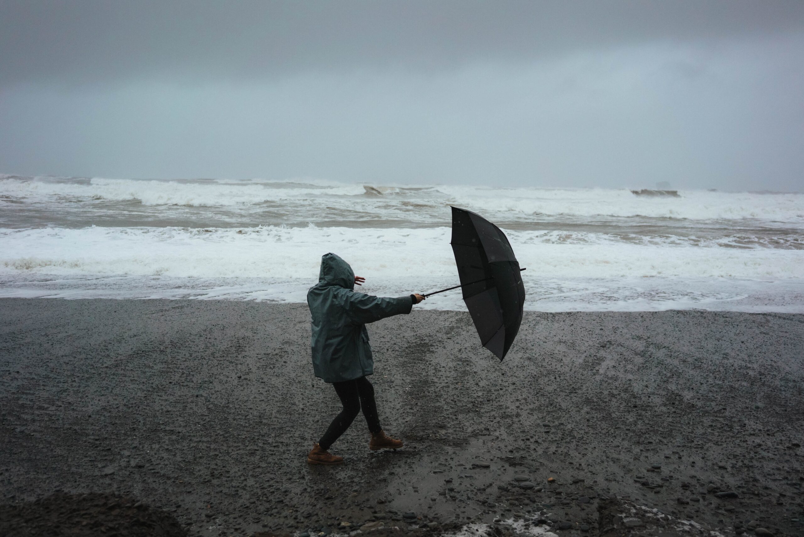 Zona de litoral a județelor Constanța și Tulcea, sub COD GALBEN de vânt puternic