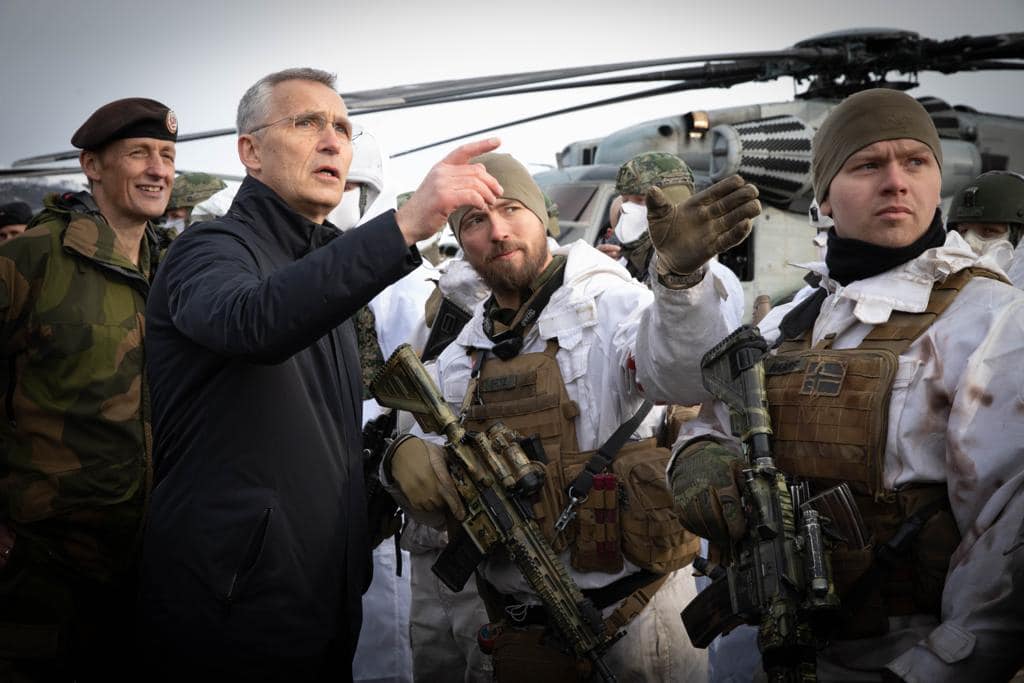 Secretarul general al NATO, Jens Stoltenberg, va participa vineri la summit-ul B9, organizat de președintele Klaus Iohannis la Palatul Cotroceni