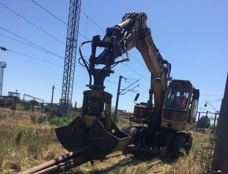 (FOTO) Lotul II de reparații a infrastructurii feroviare din Portul Constanța. Care este stadiul lucrărilor