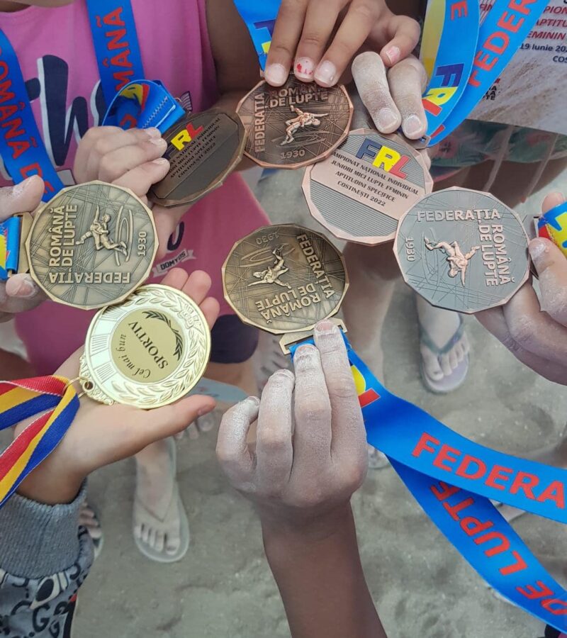 Rezultate remarcabile pentru sportivii din Cumpăna la Finala Campionatului Național de Lupte - Aptitudini Specifice juniori mici și Lupte pe Plajă