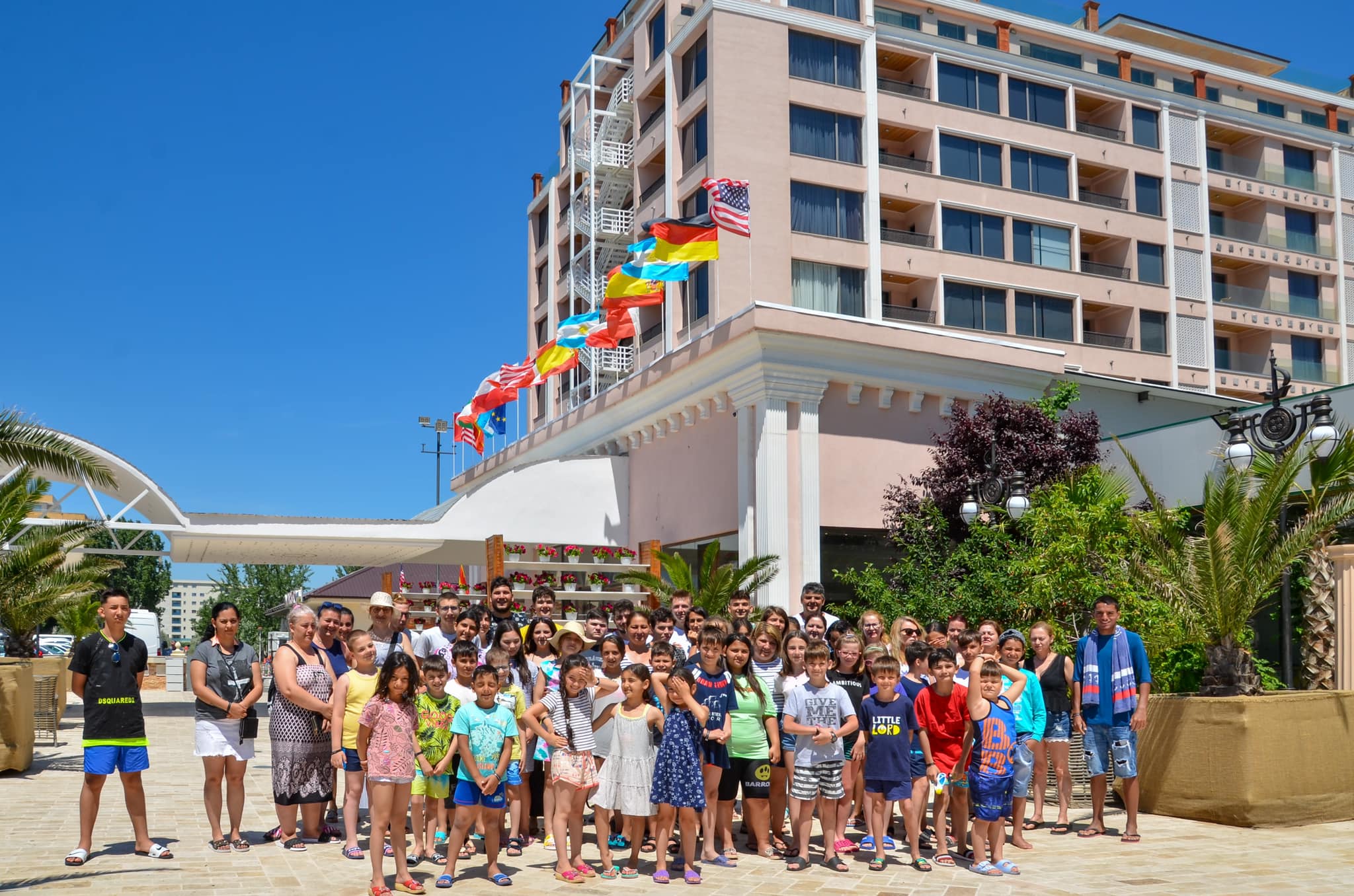 Phoenicia Royal din Mamaia găzduiește copiii Fundației lui Codrin Maticiuc