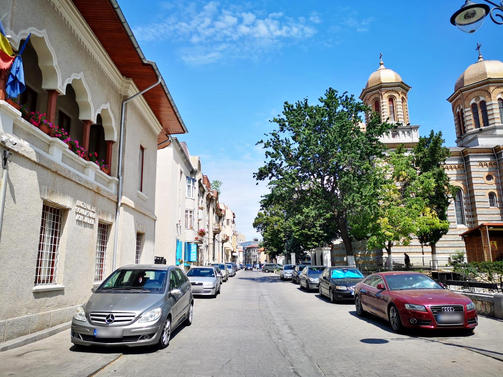 Trafic restricționat, miercuri, pe strada Arhiepiscopiei din Constanța. Care este cauza