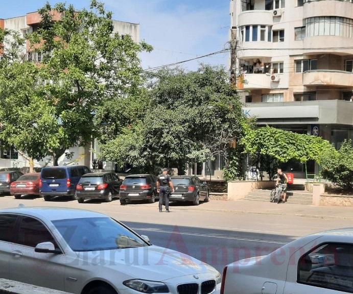 Alertă cu BOMBĂ în zona Casei de Cultură din Constanța. Traficul este blocat!