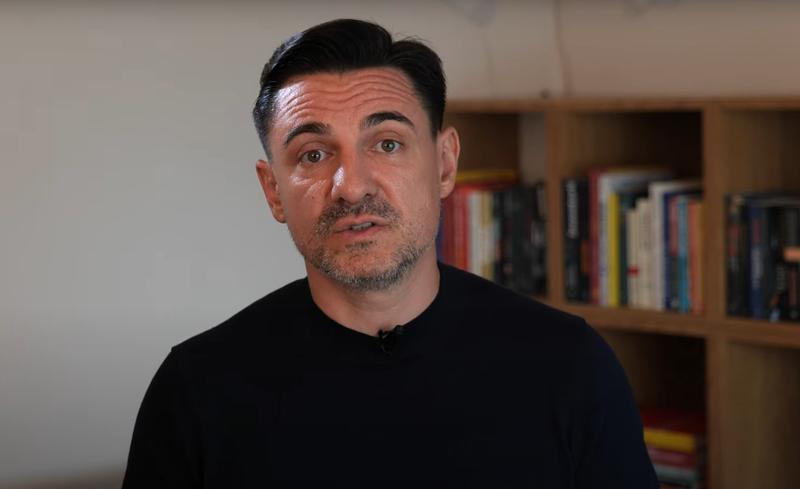 George Buhnici își cere scuze public: „Am vorbit ca un mârlan. Probabil din dorința de a șoca și de a impresiona audiența"