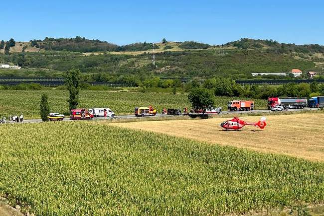 Accident cumplit: Un copil și un bărbat au murit, iar alți doi copii și o femeie sunt în stare gravă