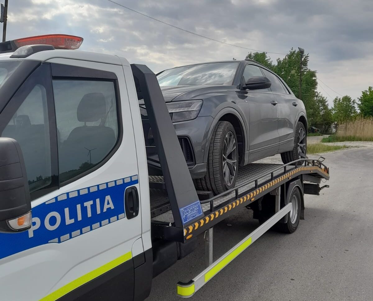 Un bărbat a fost reținut în urma perchezițiilor desfășurate ieri, în Constanța. S-a pus sechestru și pe trei autoturisme