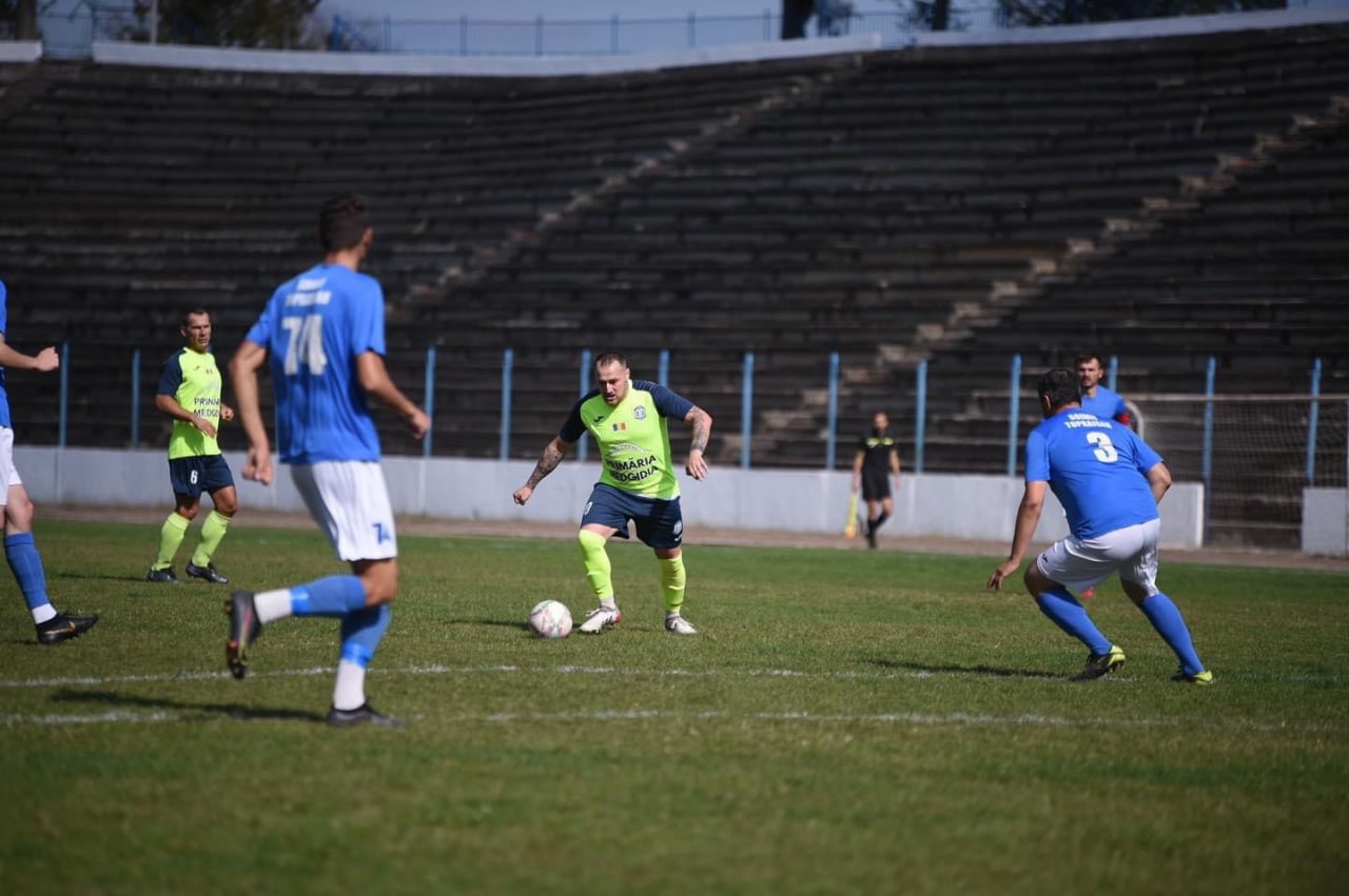 Fotbaliștii CS Medgidia joacă sâmbătă, în deplasare, împotriva echipei Șoimii Cernavodă