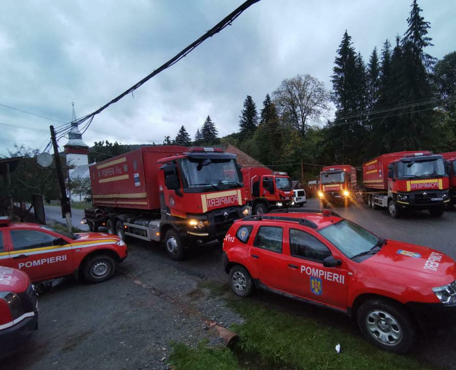 ALERTĂ! SUTE de persoane, evacuate după apariția fisurilor în barajul de la Roșia Montană