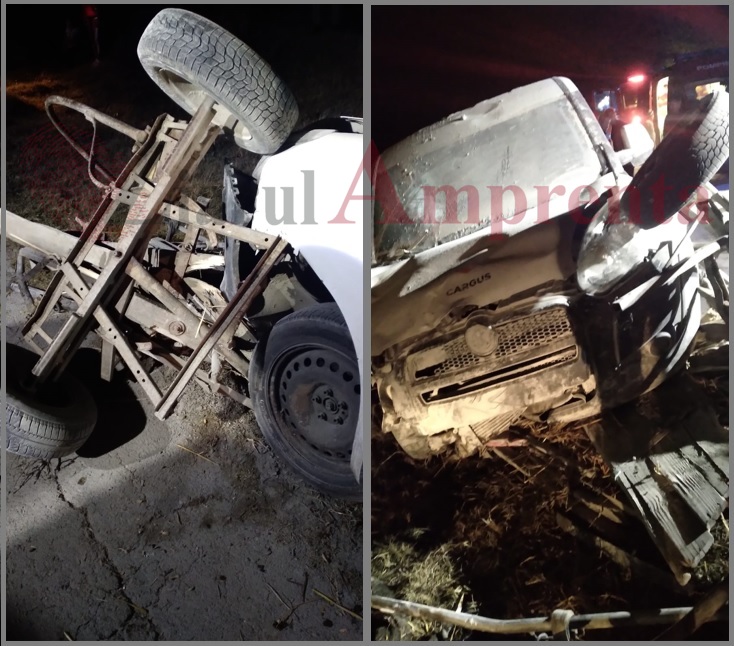 (FOTO) Accident între o căruță și mașina unei firme de curierat, aproape de Izvoru Mare. Doi bărbați sunt răniți