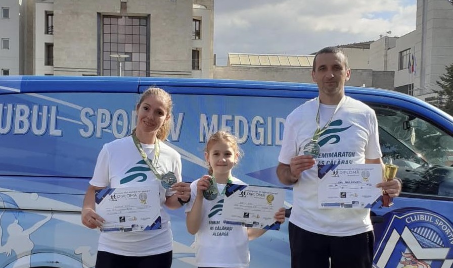 (FOTO) Rezultate remarcabile pentru atleții CS Medgidia la „Semimaratonul AS Călărași”