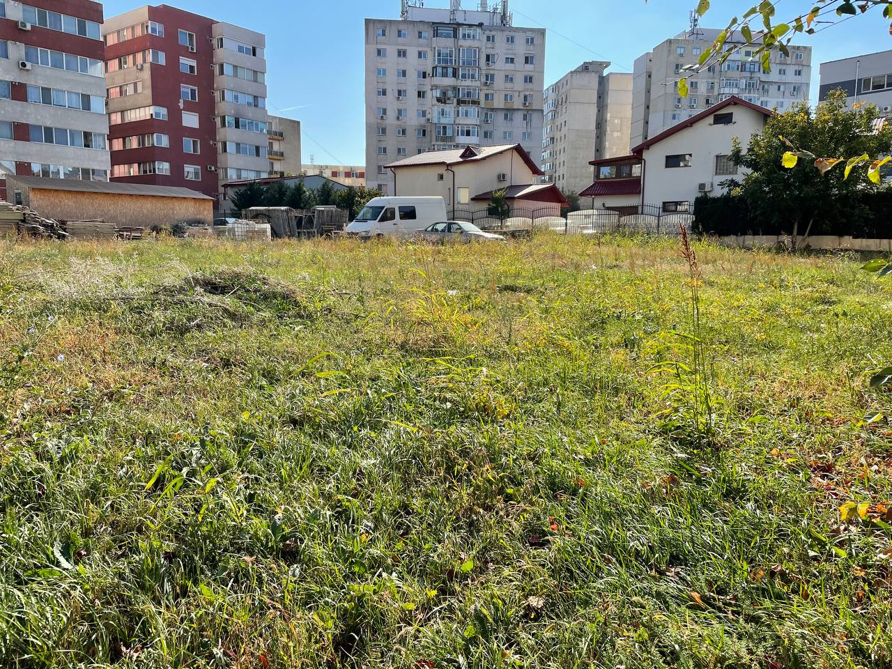 (FOTO) Spații verzi, loc de joacă și parcări pentru locuitorii din zona Euromaterna! Cui aparține terenul pe care vor fi amenajate