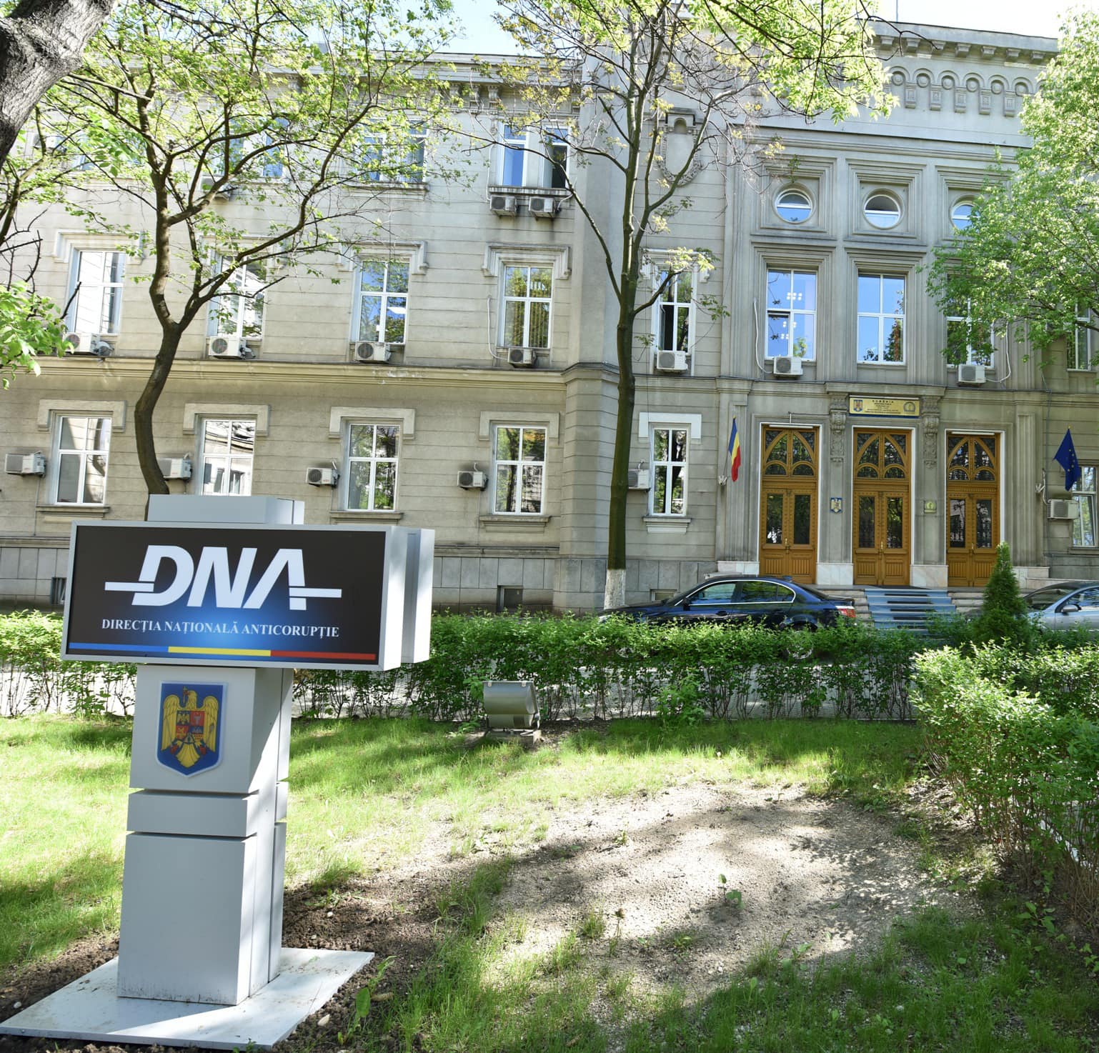 Fostul vicepreședinte al Autorității Naționale pentru Cetățenie, trimis în judecată de DNA, pentru dare de mită