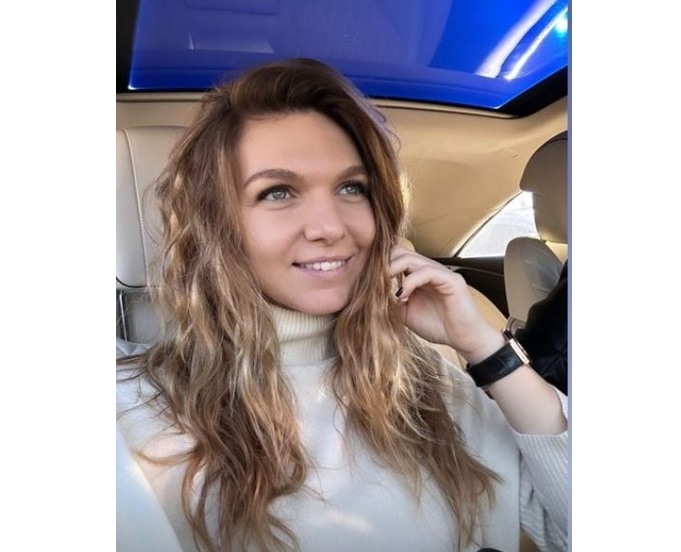 Simona Halep și-a schimbat look-ul în ultima zi din an: "Și mâine e o zi!"