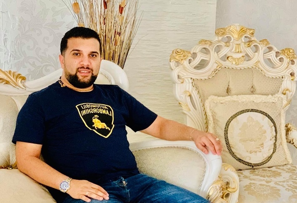 Fratele celebrului manelist Tzancă Uraganu, săltat de polițiști după ce s-a dat drept preot