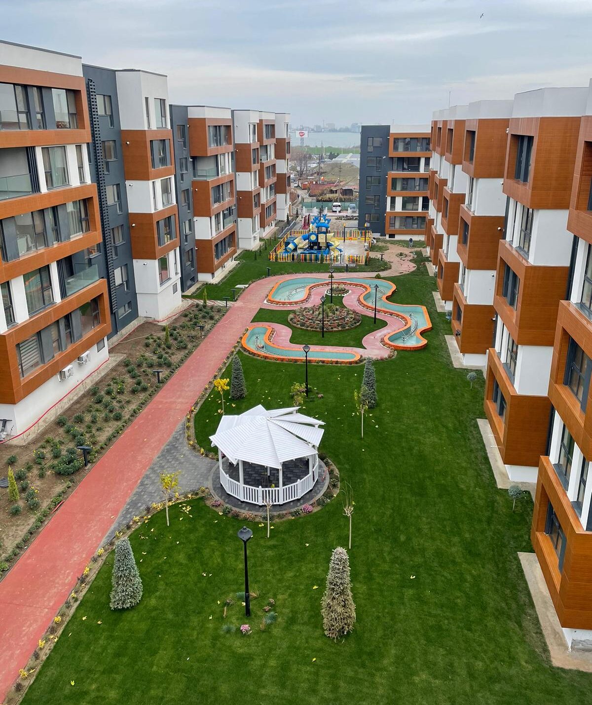 Lucrările la cele șapte blocuri din cadrul complexul imobiliar Zen Residence vor fi gata în luna iunie 2023