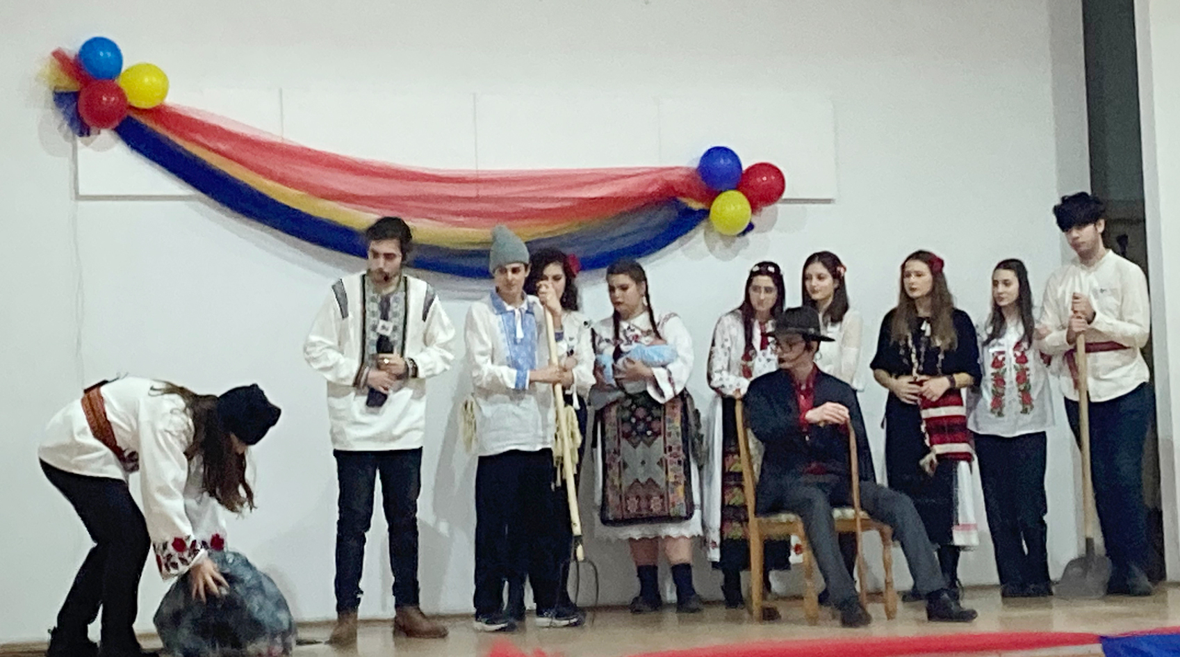 „Picătură de istorie”, la Liceul Teoretic Callatis din Mangalia