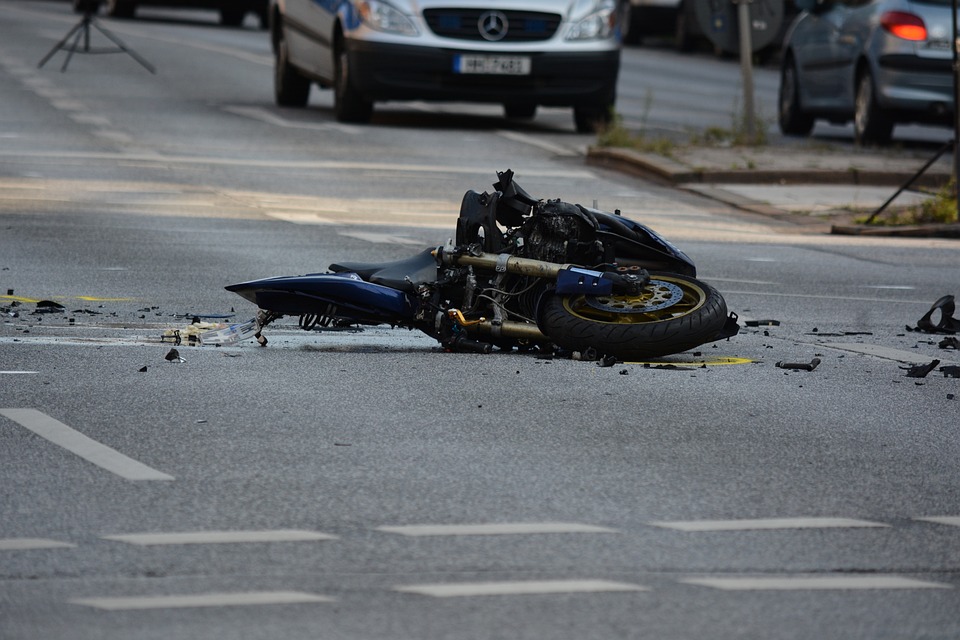 Un motociclist a MURIT într-un accident în Murfatlar