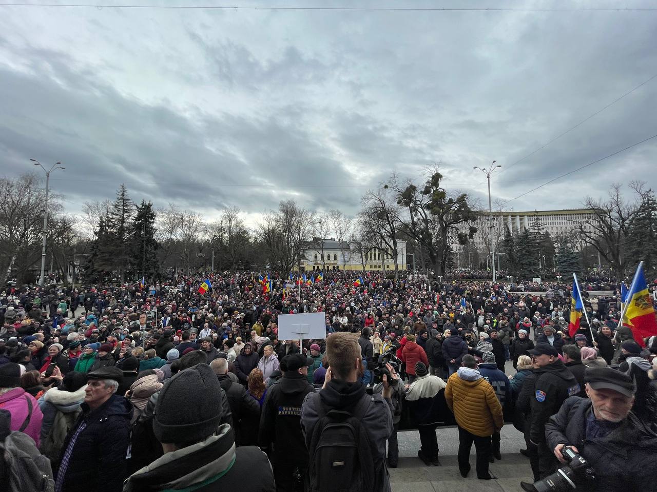 Proteste de amploare la Chișinău. Președintele Maia Sandu a cerut ajutorul țărilor NATO