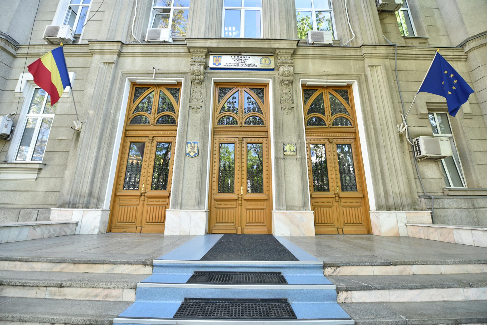 DNA a trimis în judecată șapte persoane și o societate comercială. Care sunt cauzele