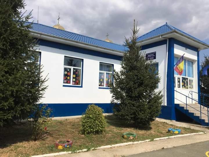 Grădinița cu Program Normal Fântânele scoate la concurs două posturi