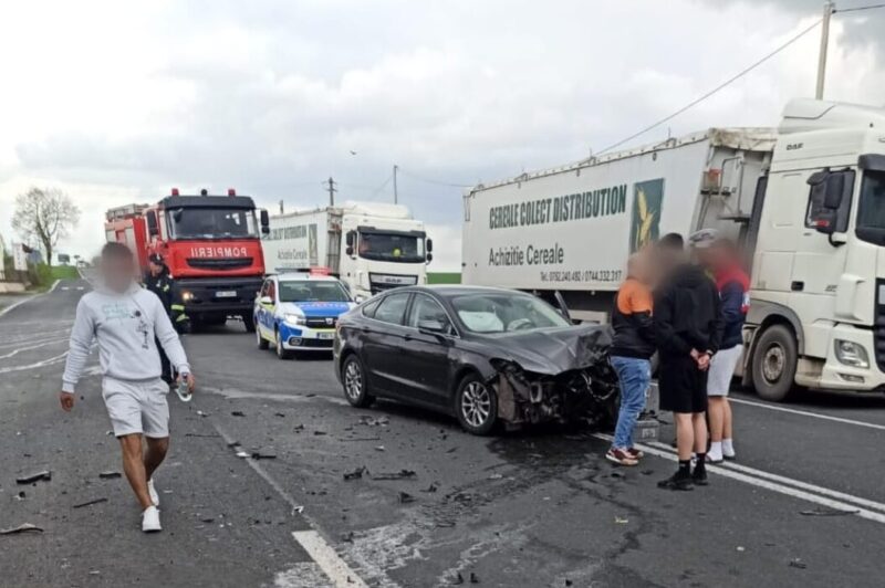 (FOTO) Accident în zona Hanul Morilor de lângă Hârșova: Patru persoane sunt rănite