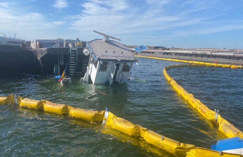 (FOTO) Iată cum spune Autoritatea Navală Română că s-a scufundat împingătorul sub pavilion Cehia