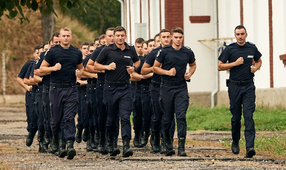 Cum poți aplica pentru o carieră în Jandarmeria Română: Vezi condițiile de înscriere