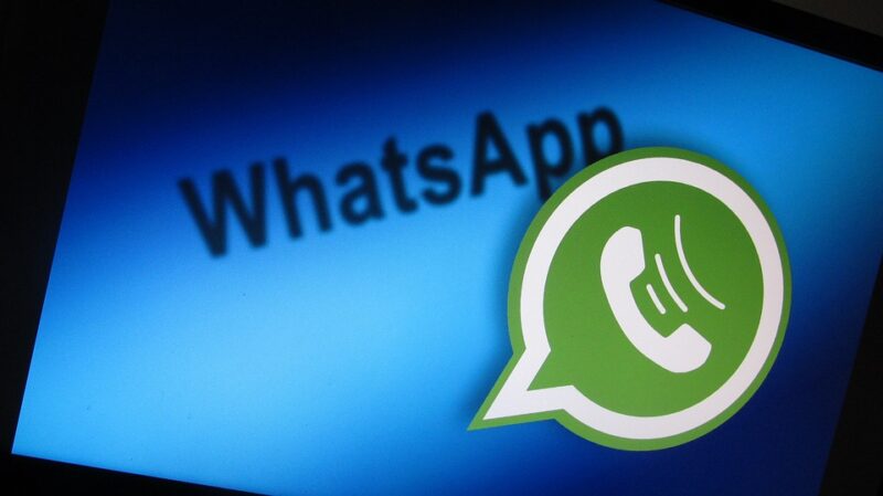 O nouă funcție în WhatsApp: „Keep in Chat” vă permite să păstrați conversațiile care dispar