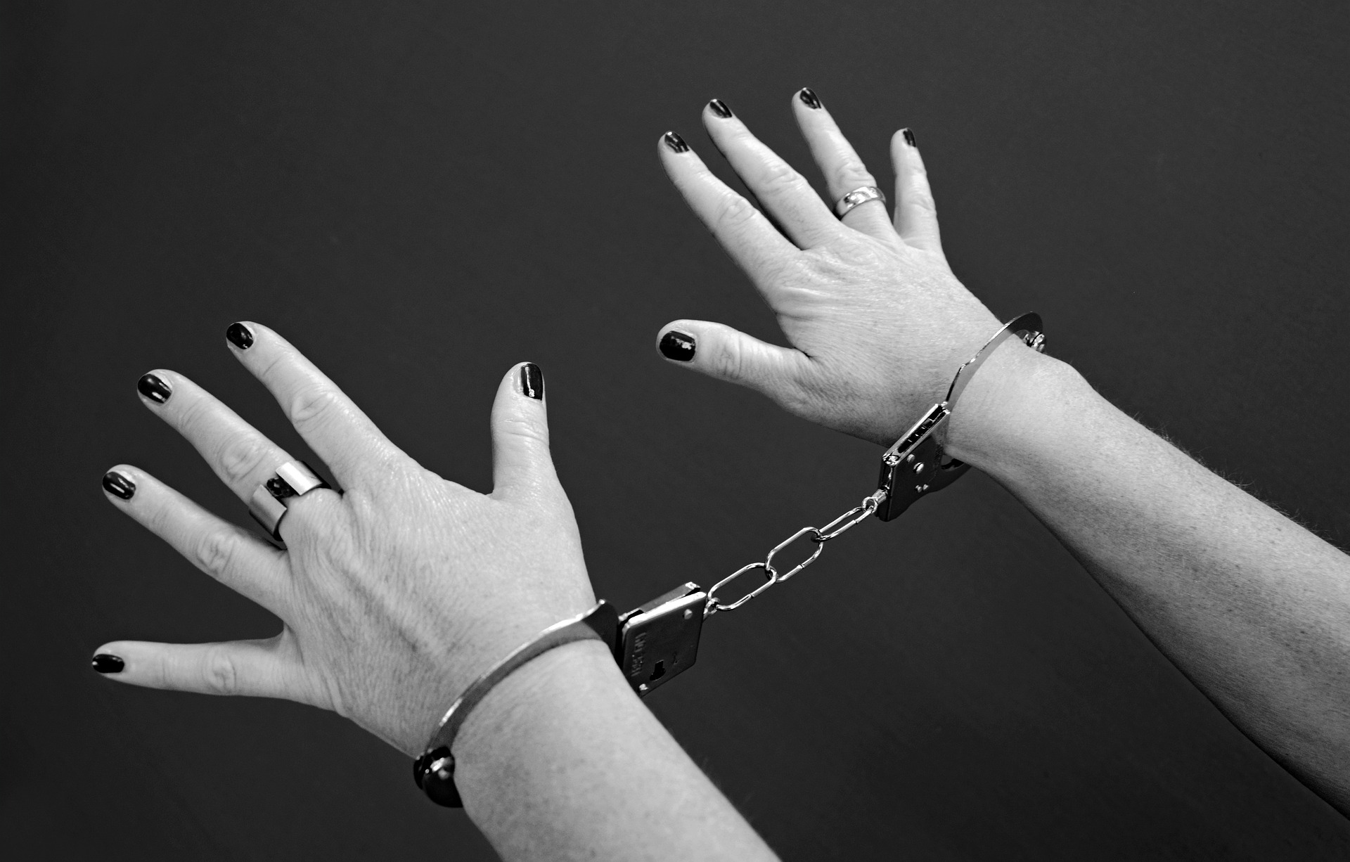 O tânără își continuă pedeapsa pentru furt calificat la Penitenciarul Poarta Albă