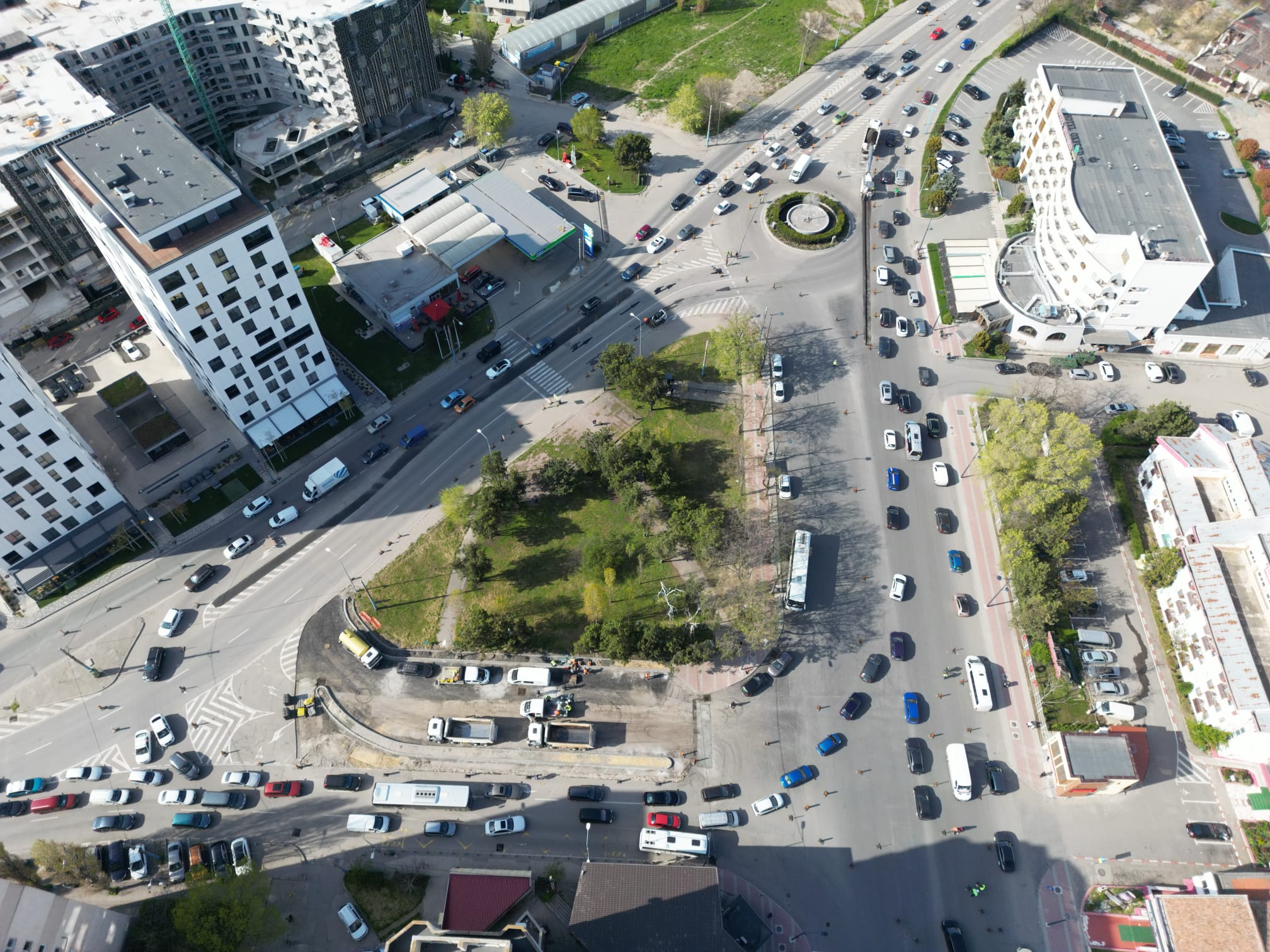 Atenție, șoferi! De azi, s-a reorganizat circulația rutieră din sensul giratoriu de la Păpădie