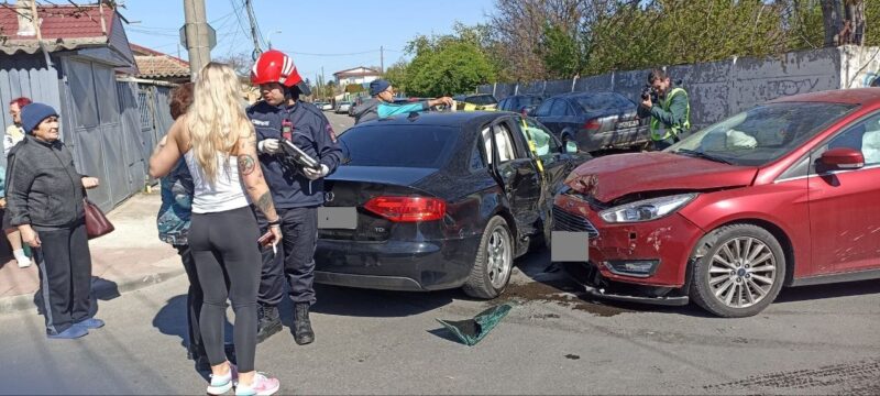 (FOTO) Constanța: Accident pe Șoseaua din Vii. Două mașini s-au ciocnit