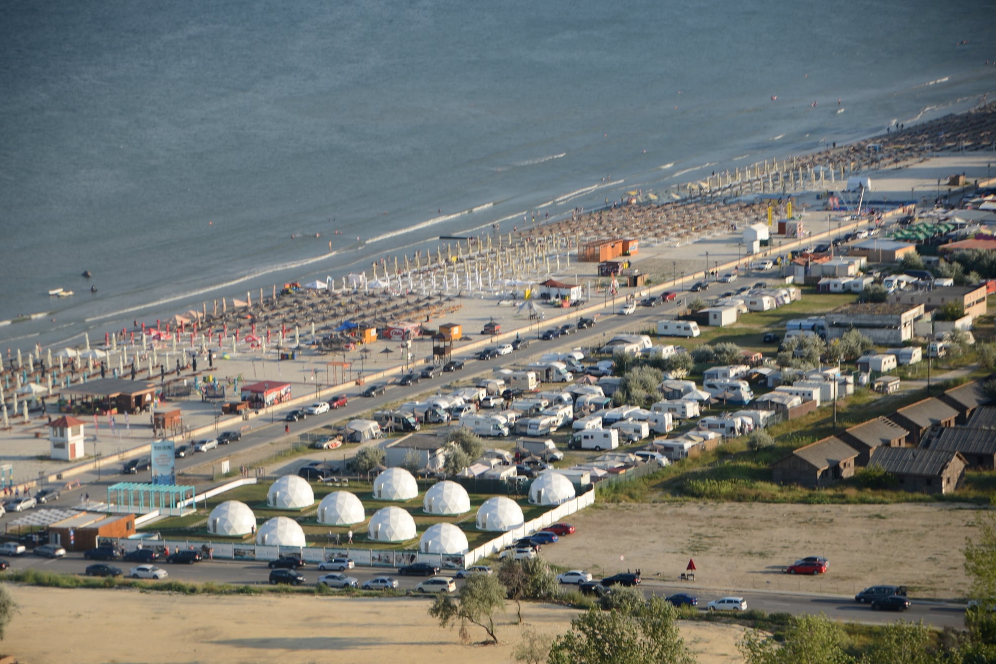 Un sector de plajă din Năvodari este scos la licitație, pentru închiriere, de Administrația Bazinală de Apă Dobrogea Litoral
