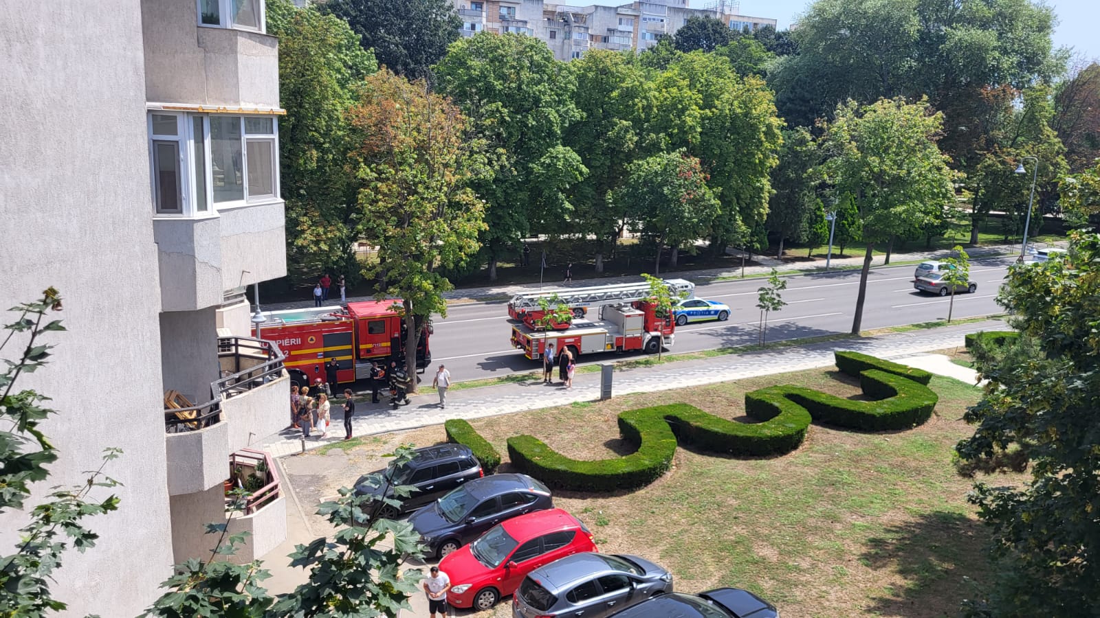 (FOTO/VIDEO) Un apartament din Constanța a luat FOC