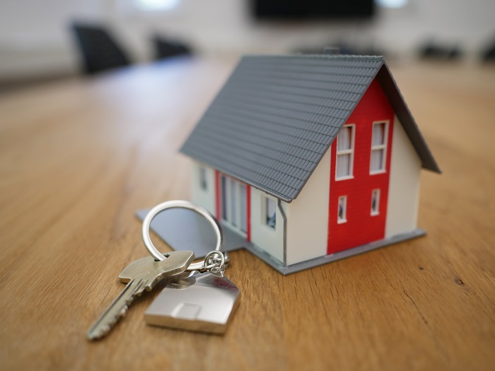 O debitoare care nu și-a plătit creditul ar putea rămâne fără un apartament din Tomis Nord