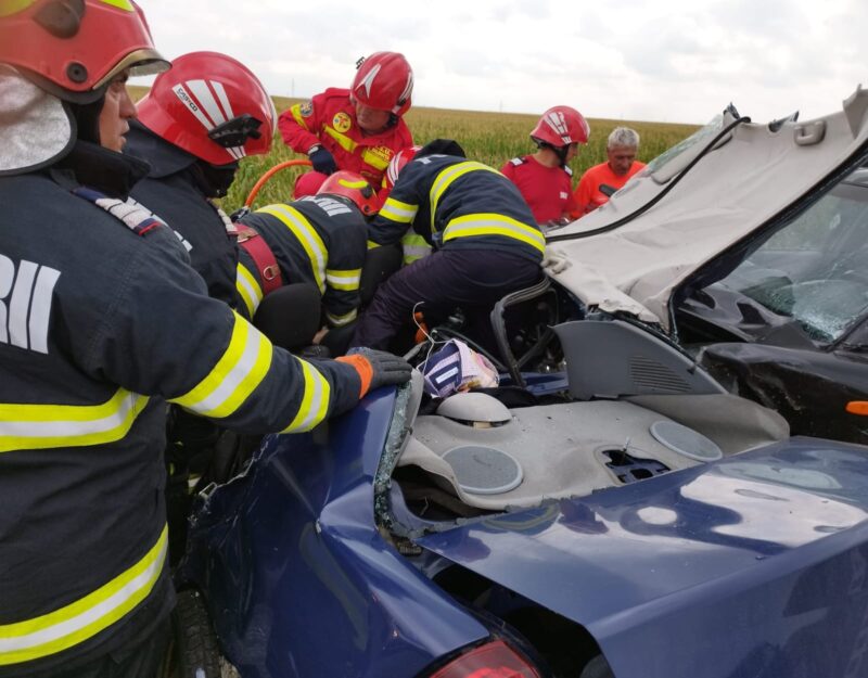 Accident GRAV pe DN38, între Movilița și Techirghiol: O mașină s-a RĂSTURNAT! Intervin pompierii
