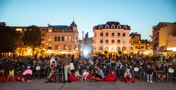 Muzică, filme și show-uri extraordinare la malul mării: Ce poți vedea în a doua zi de SUNSCREEN Film & Arts Festival 2023
