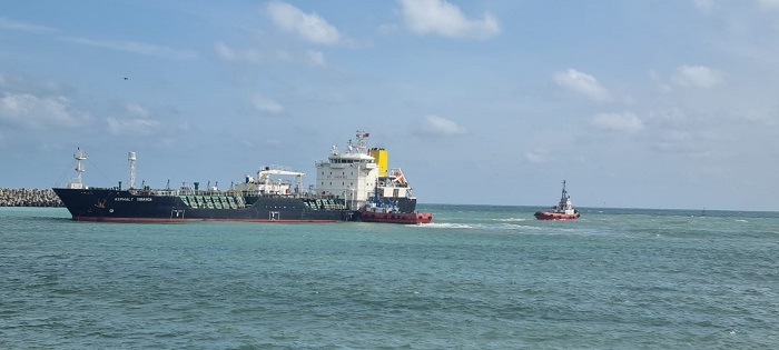 O navă sub pavilion Panama, pentru transportul produselor petroliere, a EȘUAT înainte de a intra în Portul Mangalia