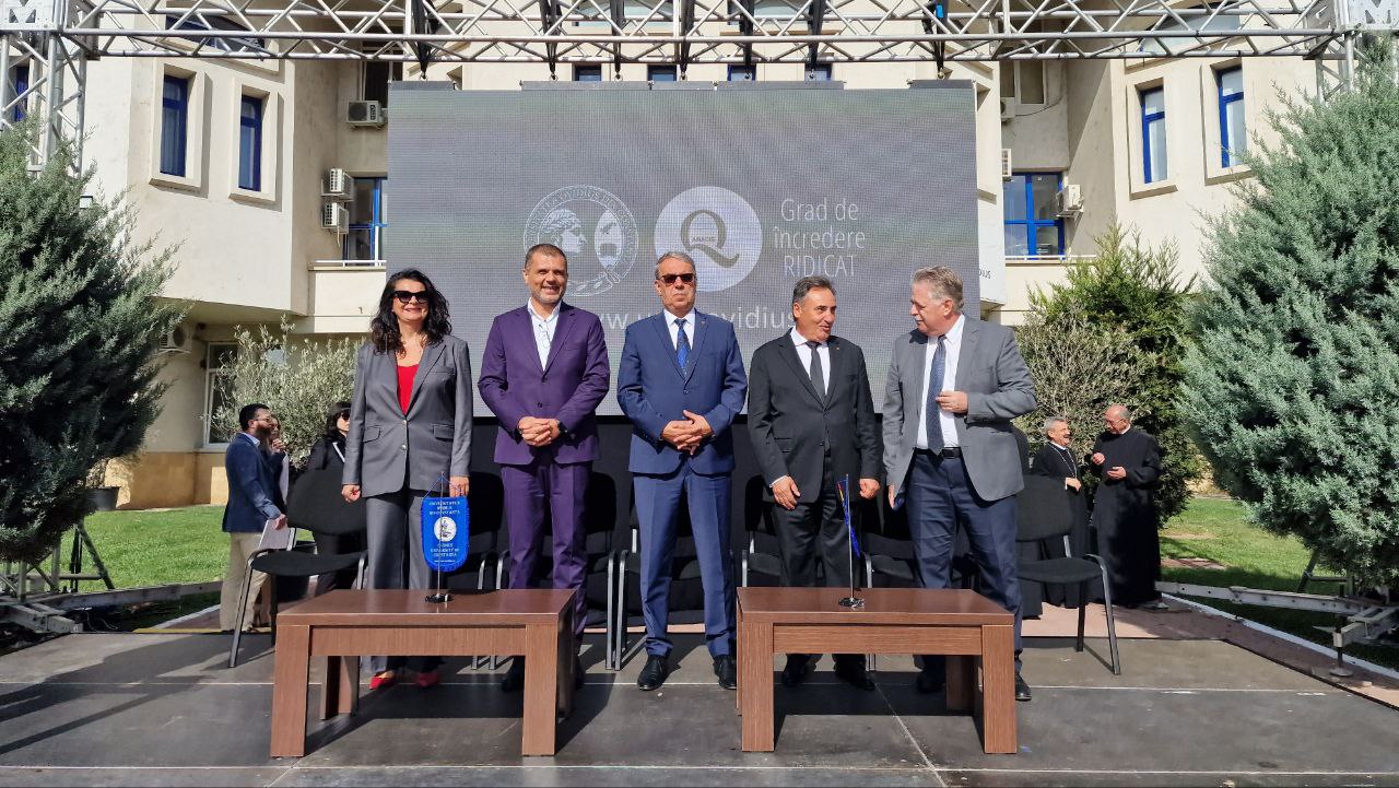 (FOTO/VIDEO) Vergil Chițac, Mihai Lupu și Silviu Coșa, prezenți la festivitatea de deschidere a anului universitar la "Ovidius"