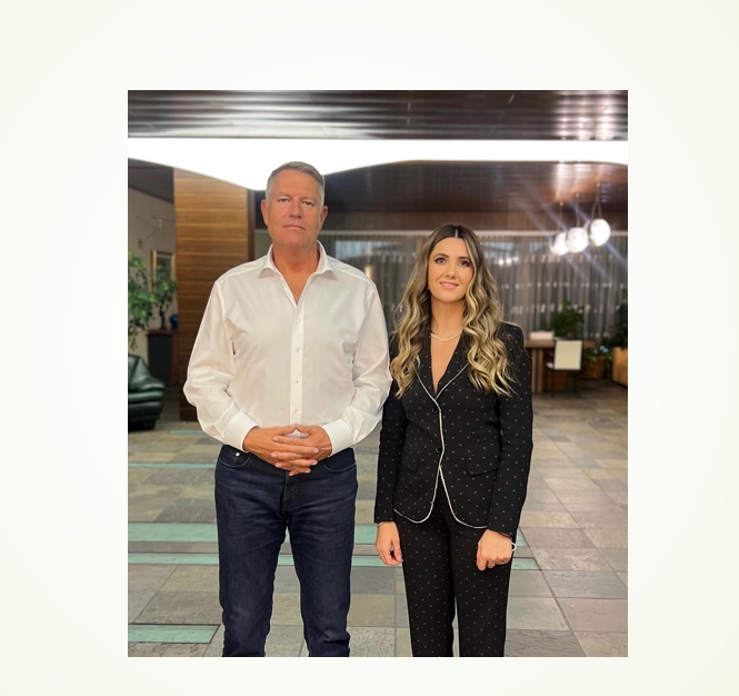 Cine îl tunde pe Klaus Iohannis: și Simona Halep frecventează salonul de lux