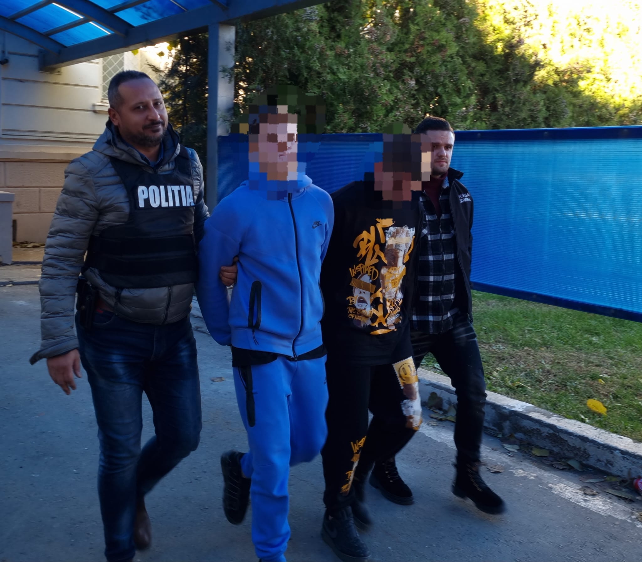 Constanța: Au fost prinși tinerii care au tâlhărit un bărbat și i-au furat telefonul și 1.500 de lei