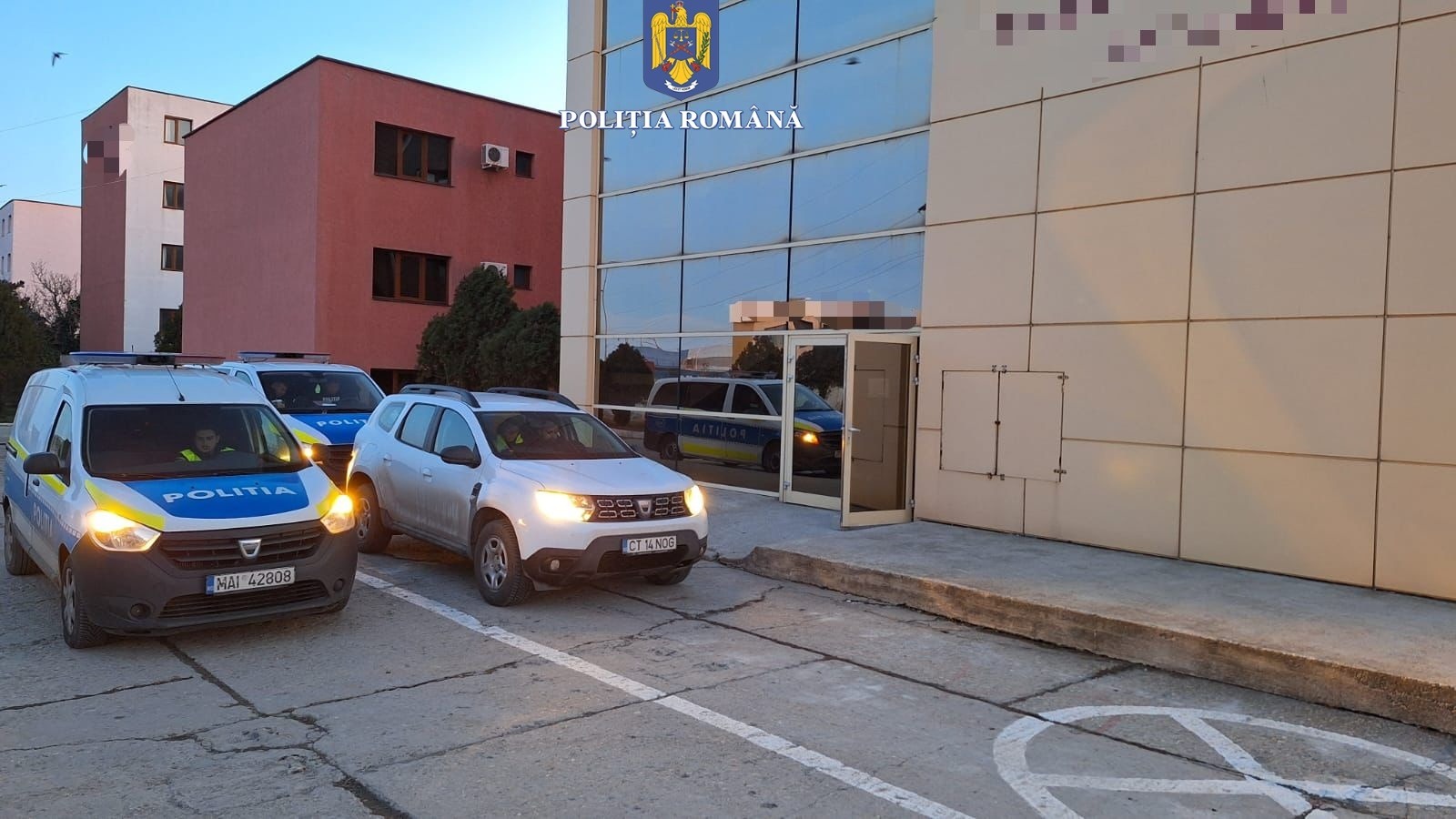 Mascați COMCM