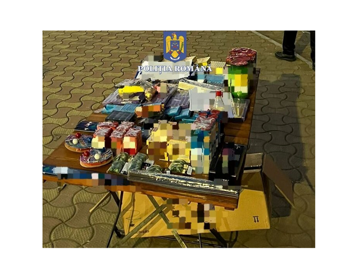 Razii de sezon în piețele din Constanța: Peste 200 kilograme de articole pirotehnice scoase la vânzare, CONFISCATE