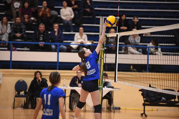 Turneu de mini-volei: Sportivele CS Medgidia s-au impus în fața rivalelor ACS Flamingo și CSM Constanța