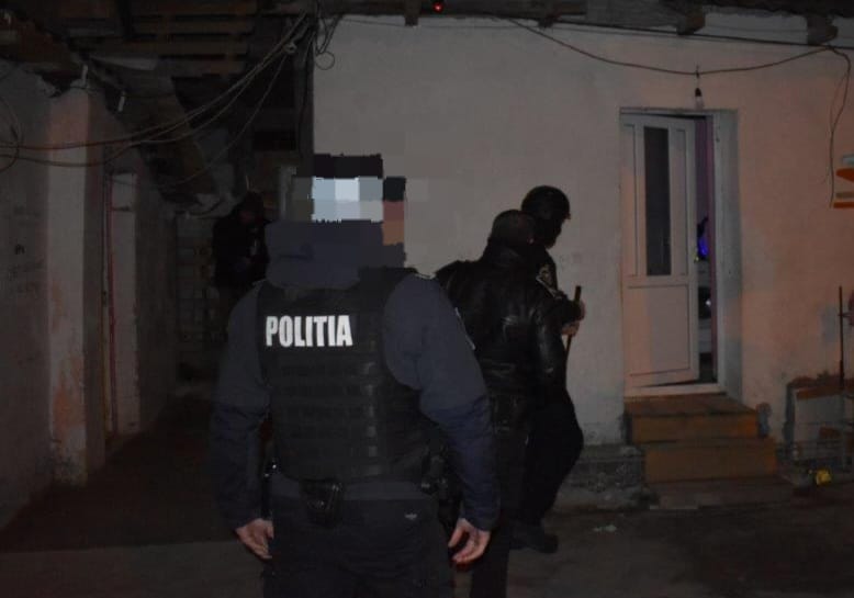 PERCHEZIȚII în Constanța și în satul Culmea. Iată ce au căutat mascații