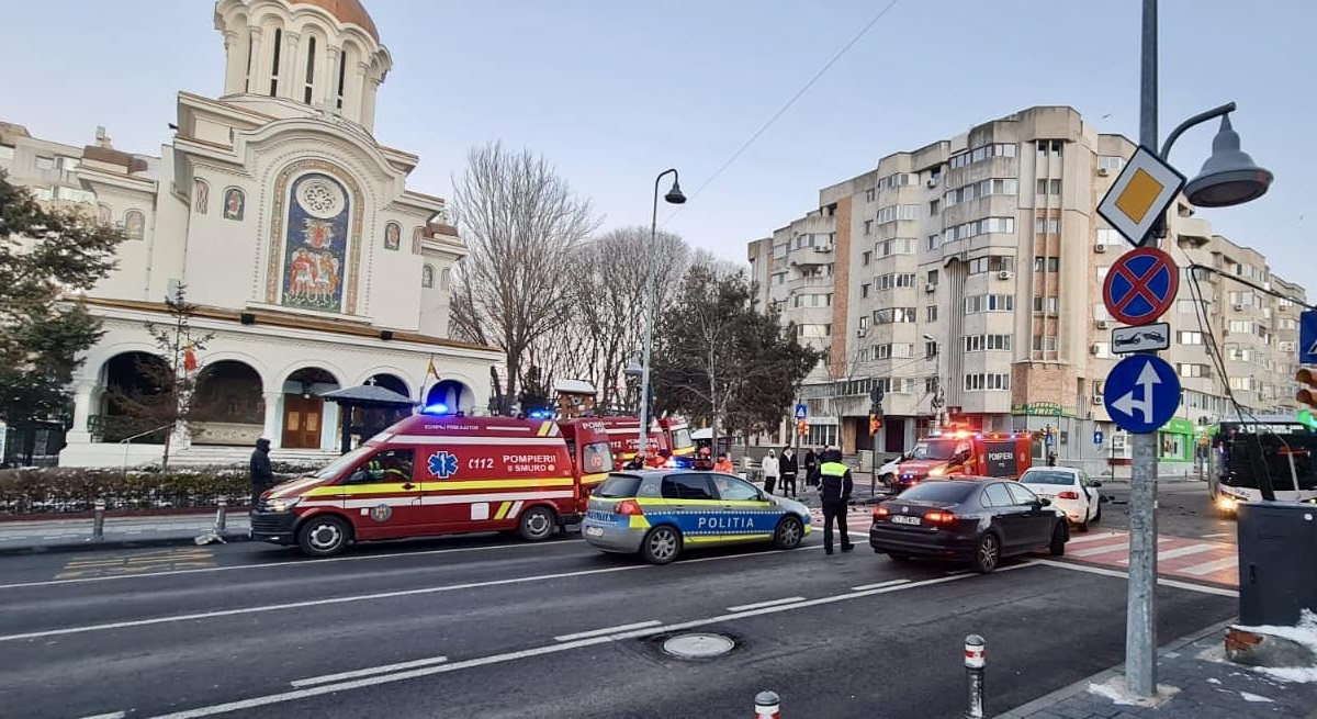 OFICIAL de la IPJ Constanța despre accidentul în care un SMURD a fost făcut praf și trei paramedici și un voluntar au ajuns la spital