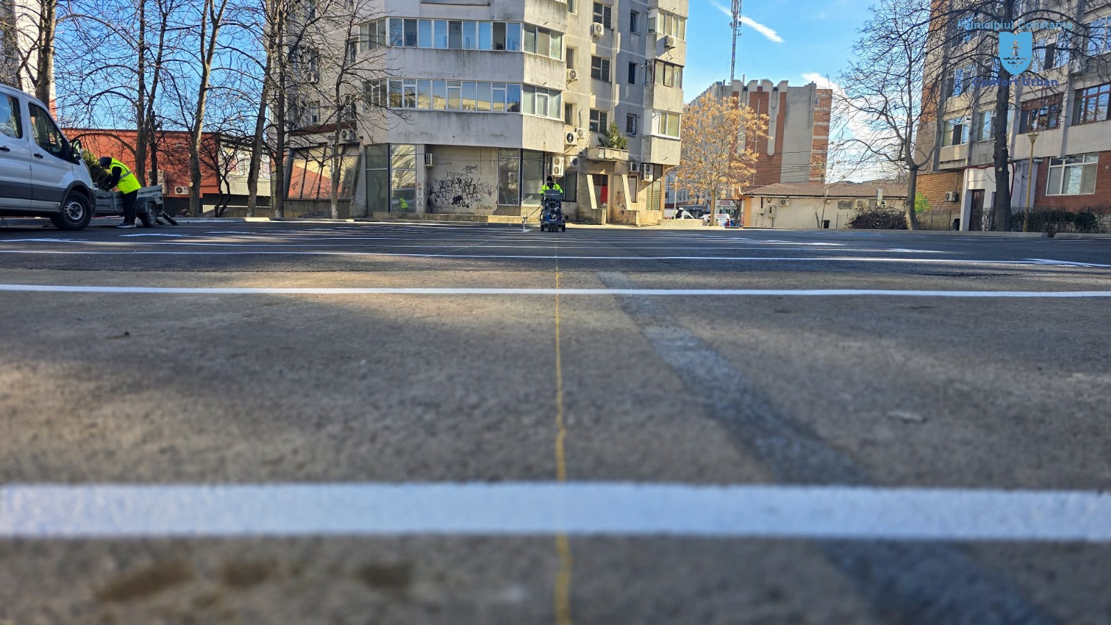 locuri de parcare