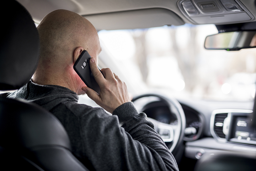 INTERCEPTĂRI și umor negru în dosarul Fabrica de moșteniri: Mă doare creierul în cap. Te aud dublu, mă c.c în telefonul tău. Telefonul meu e ascultat, Daniela